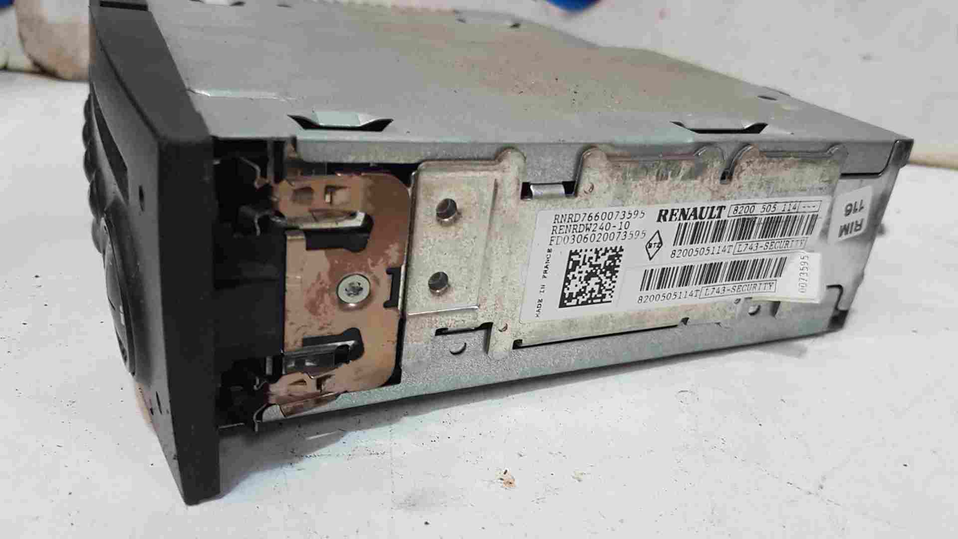 Thumb 5 Renault Megane 2002-2008 Radio Cd Player Update List + Code 8200367486