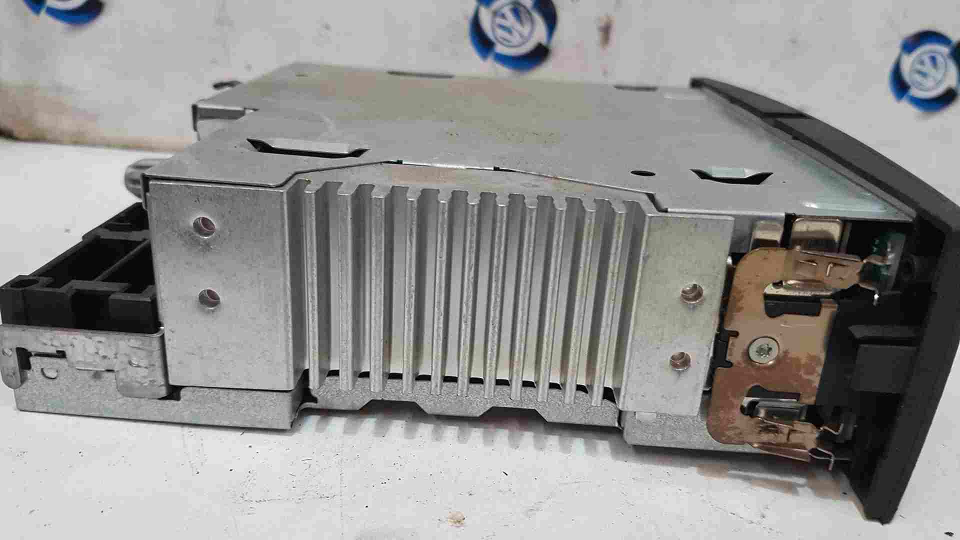 Thumb 4 Renault Megane 2002-2008 Radio Cd Player Update List + Code 8200367486