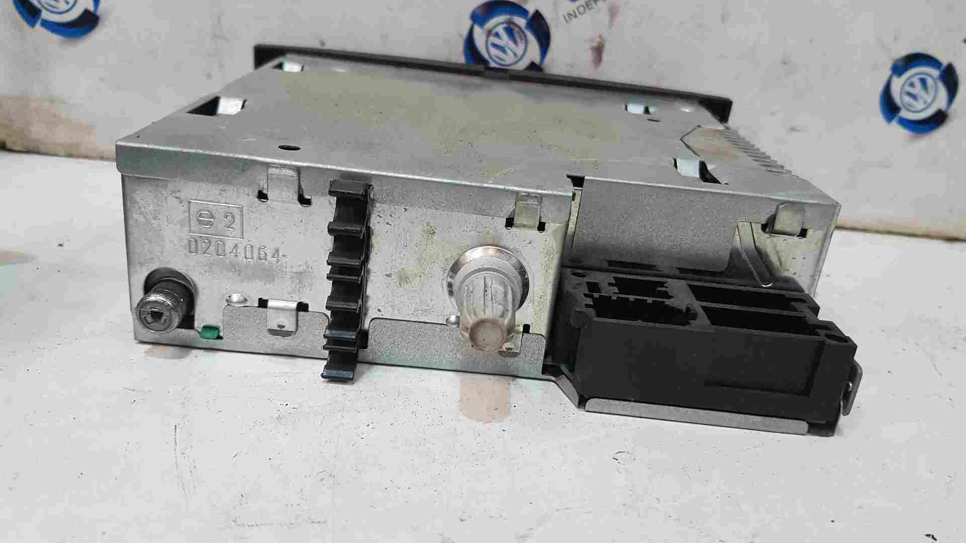 Thumb 3 Renault Megane 2002-2008 Radio Cd Player Update List + Code 8200367486