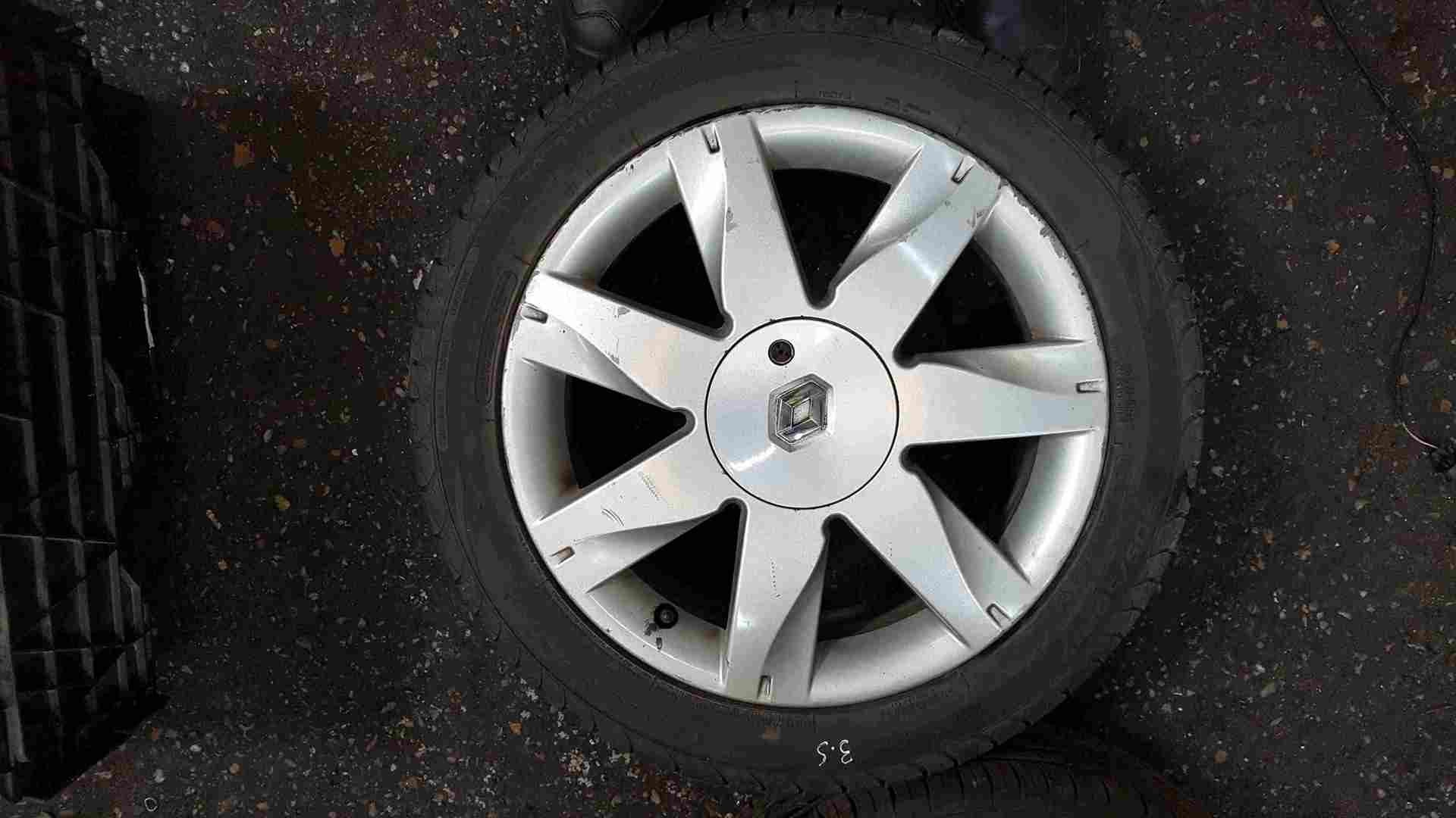 Renault Megane 2002-2008 Steppe Alloy Wheel + Tyre 205 50 17 5mm 4 Stud 17inch