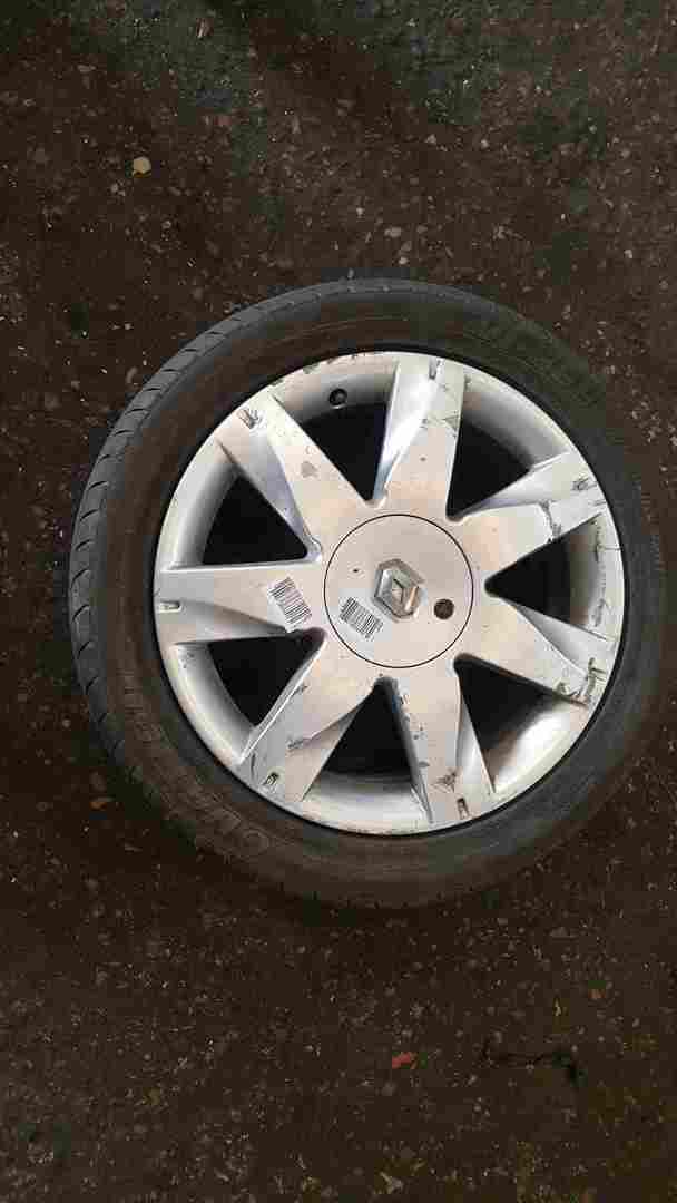 Renault Megane 2002-2008 Steppe Alloy Wheel 17inch   Tyre 205 50 17 2/5