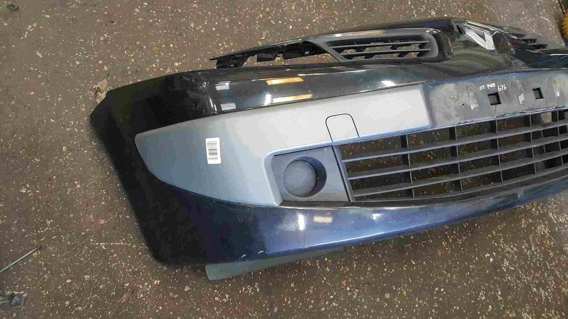 Thumb 3 Renault Megane 2006-2008 Front Bumper Black FACELIFT 676