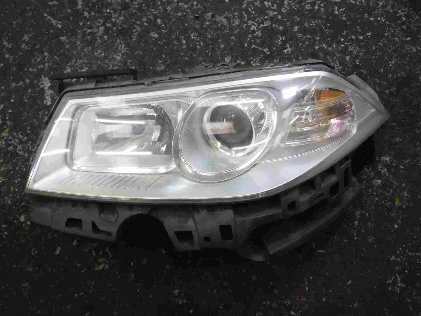 Renault Megane 2006-2008 Passenger NSF Front Headlight FACELIFT