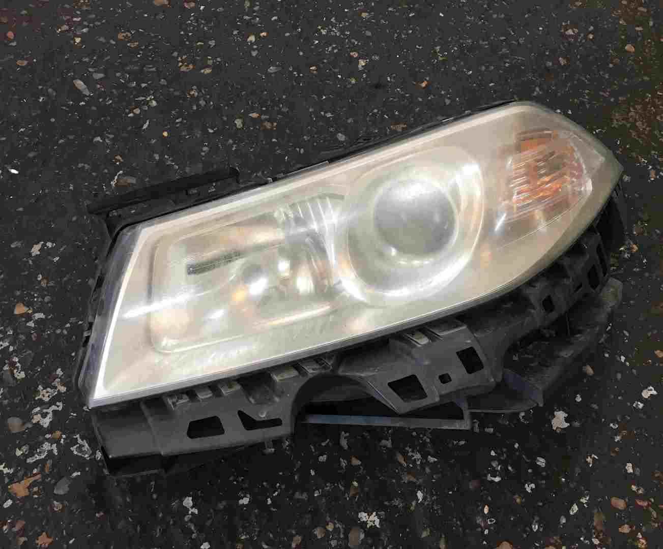 Renault Megane 2006-2008 Passenger NSF Front Headlight C 8200412743