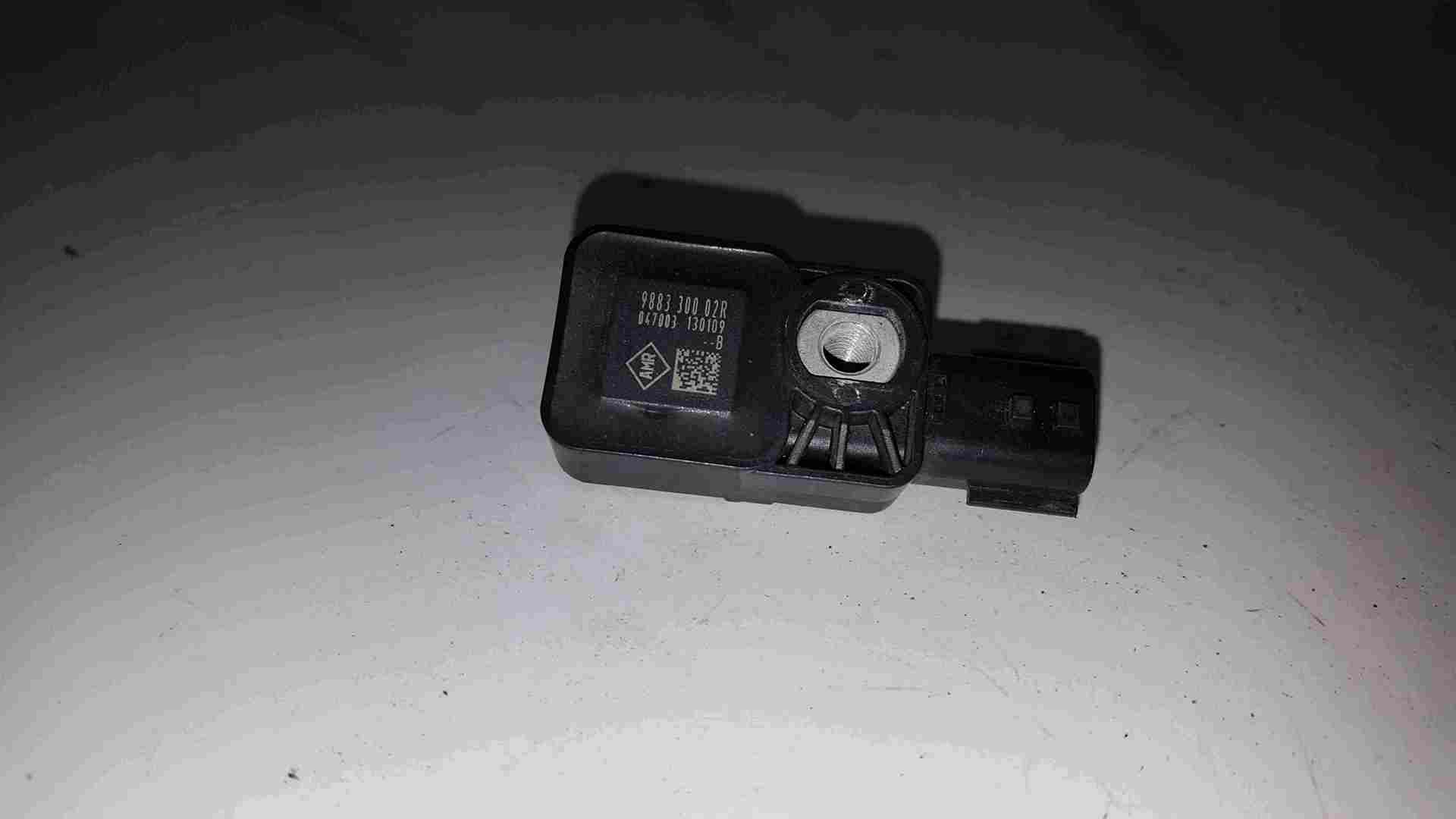Thumb 3 Renault Megane 2008-2012 Airbag Impact Crash Sensor 98830002R