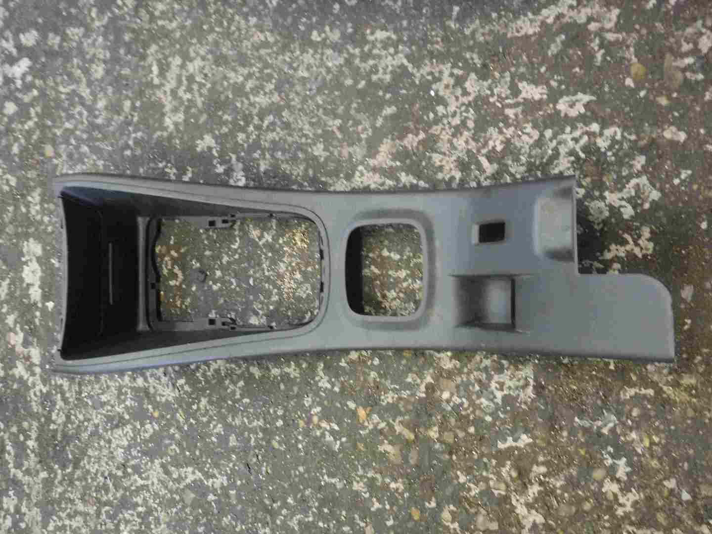 Renault Megane 2008-2014 Centre Console Trim Surround 969120037R