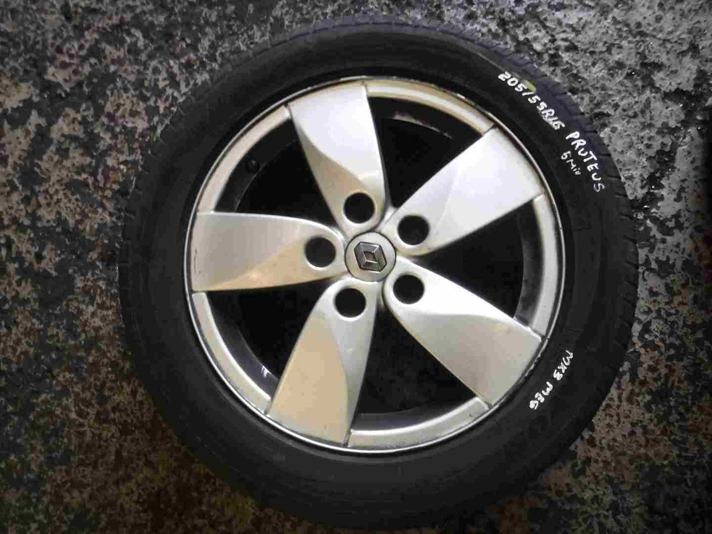 Renault Megane 2008-2014 Proteus Alloy Wheel + Tyre 205 55 16 5mm 3/5 403000048R