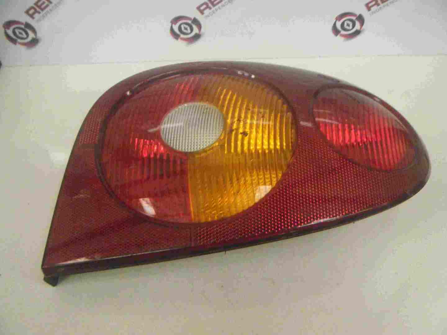 Renault Megane Convertible 1999-2002 Drivers OS Rear Light Lenz