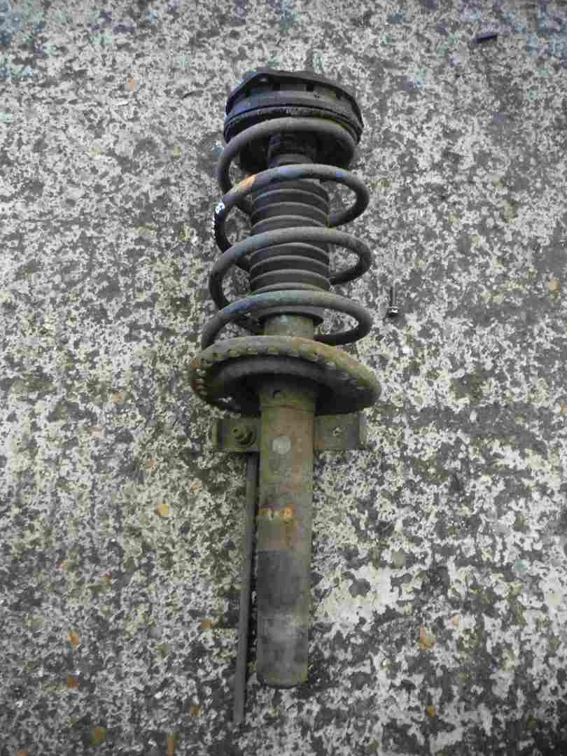 Renault Megane Convertible 2002-2008 1.6 16v NS OS Front Shock Suspension Spring