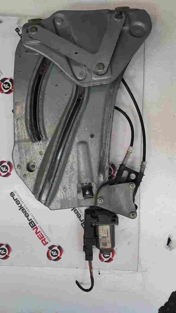 Thumb 4 Renault Megane Convertible 2002-2008 Drivers OSR Rear Window Motor Reg