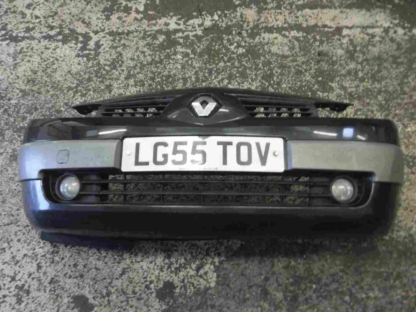 Renault Megane Convertible 2002-2008 Front Bumper Black 676 