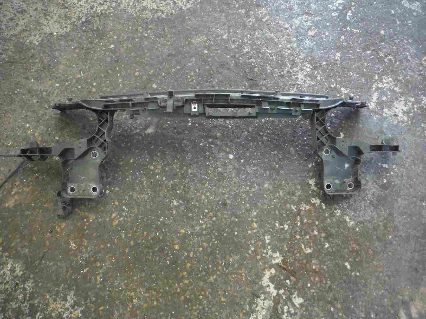 Renault Megane + Convertible 2002-2008 Front Panel Slam Panel Bonnet Rest