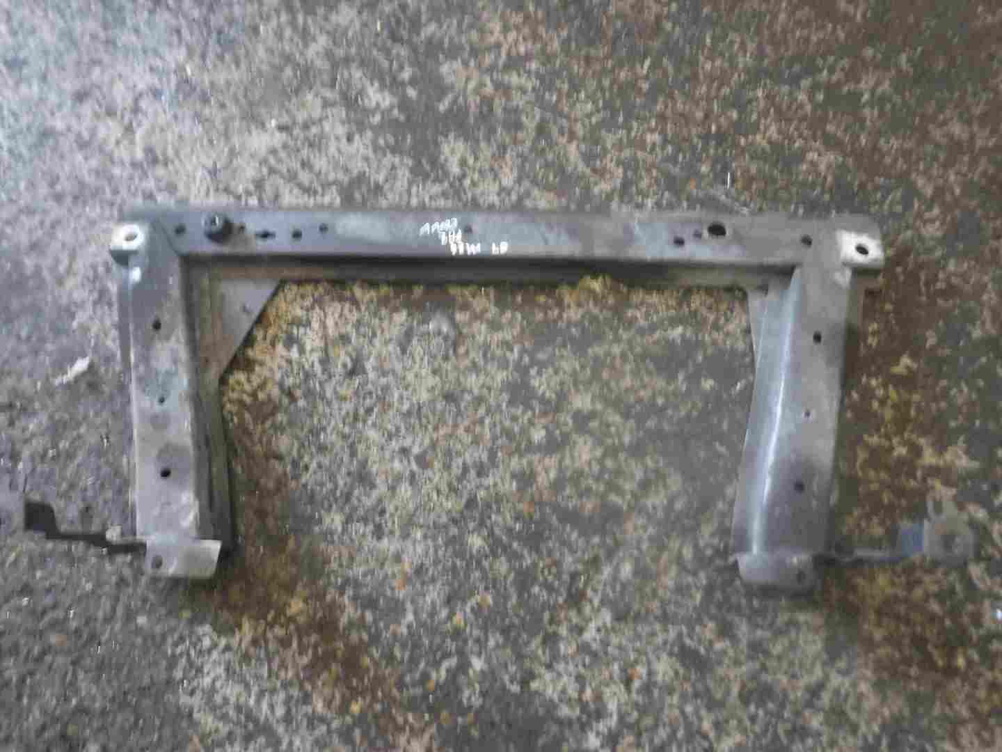 Renault Megane Convertible 2002-2008 Front Radiator Support Panel