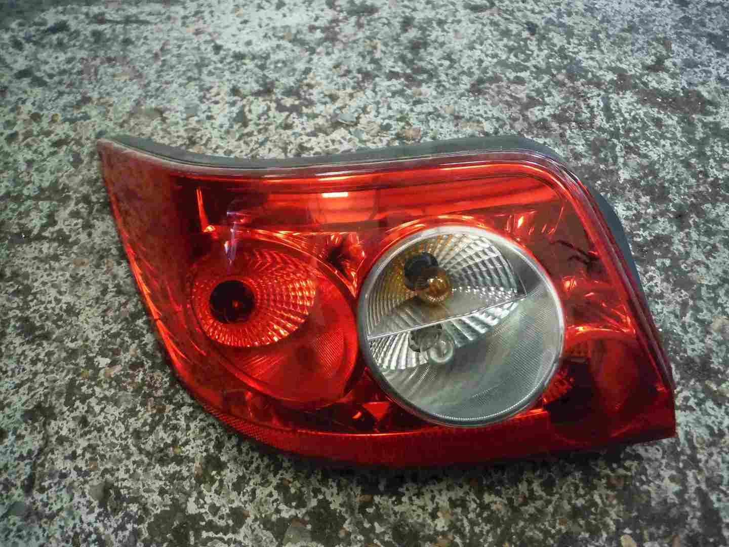 Renault Megane Convertible 2002-2008 Passenger NSR Rear Light Lens 8200142688