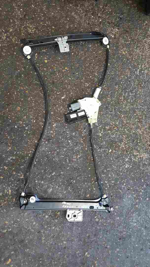 Thumb 6 Renault Megane Convertible MK3 2008-2014 Drivers Front Window Motor Regulator