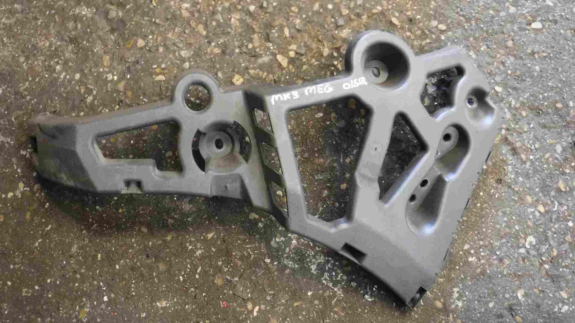 Renault Megane Coupe MK3 2008-2010 Drivers OSR Rear Bumper Bracket Support