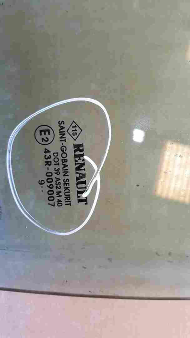 Thumb 4 Renault Megane Coupe MK3 2008-2012 Passenger NSF Front Window Glass 3dr