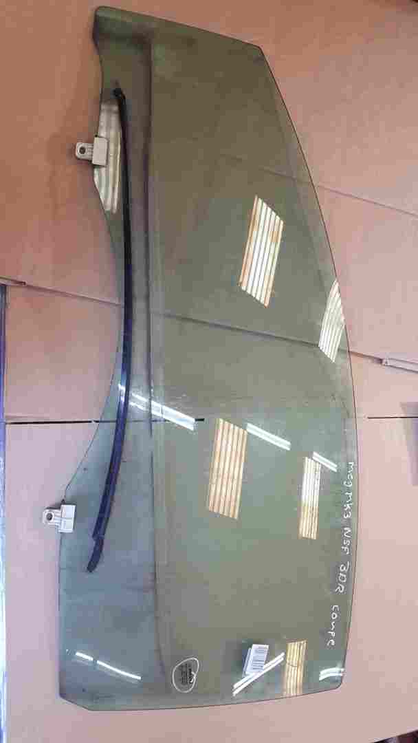 Thumb 5 Renault Megane Coupe MK3 2008-2012 Passenger NSF Front Window Glass 3dr
