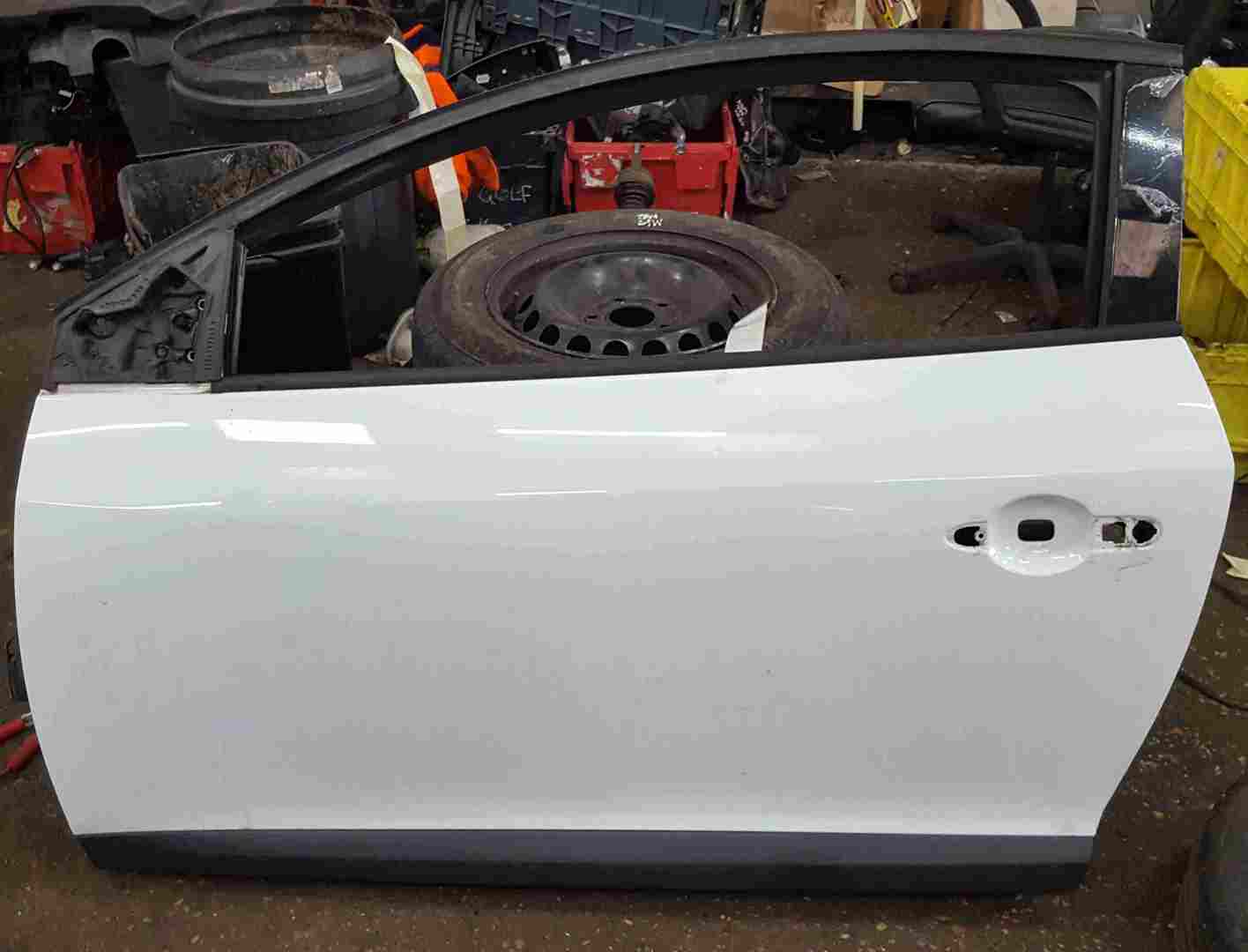 Thumb 2 Renault Megane Coupe MK3 2008-2014 Passenger NSF Front Door White OV369 3dr