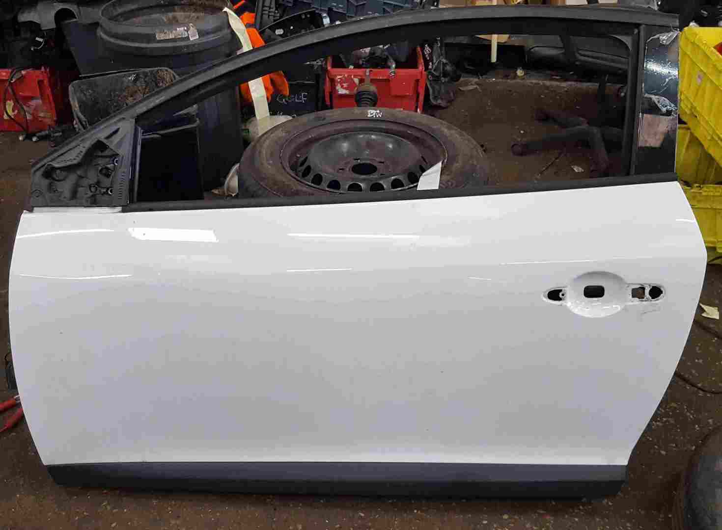 Thumb 4 Renault Megane Coupe MK3 2008-2014 Passenger NSF Front Door White OV369 3dr