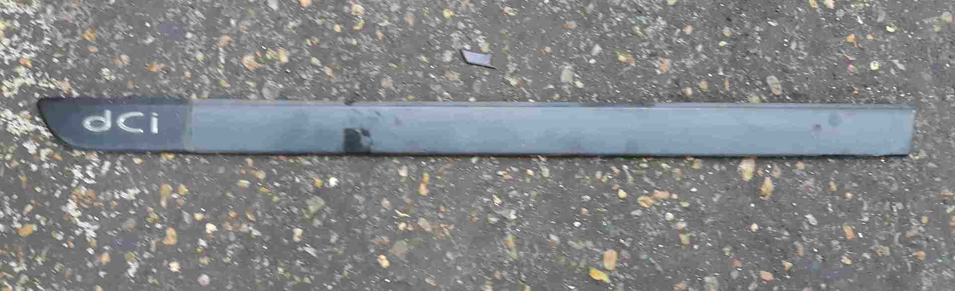 Thumb 2 Renault Megane Estate 2002-2008 DCi Passenger NSF Front Door Moulding Trim