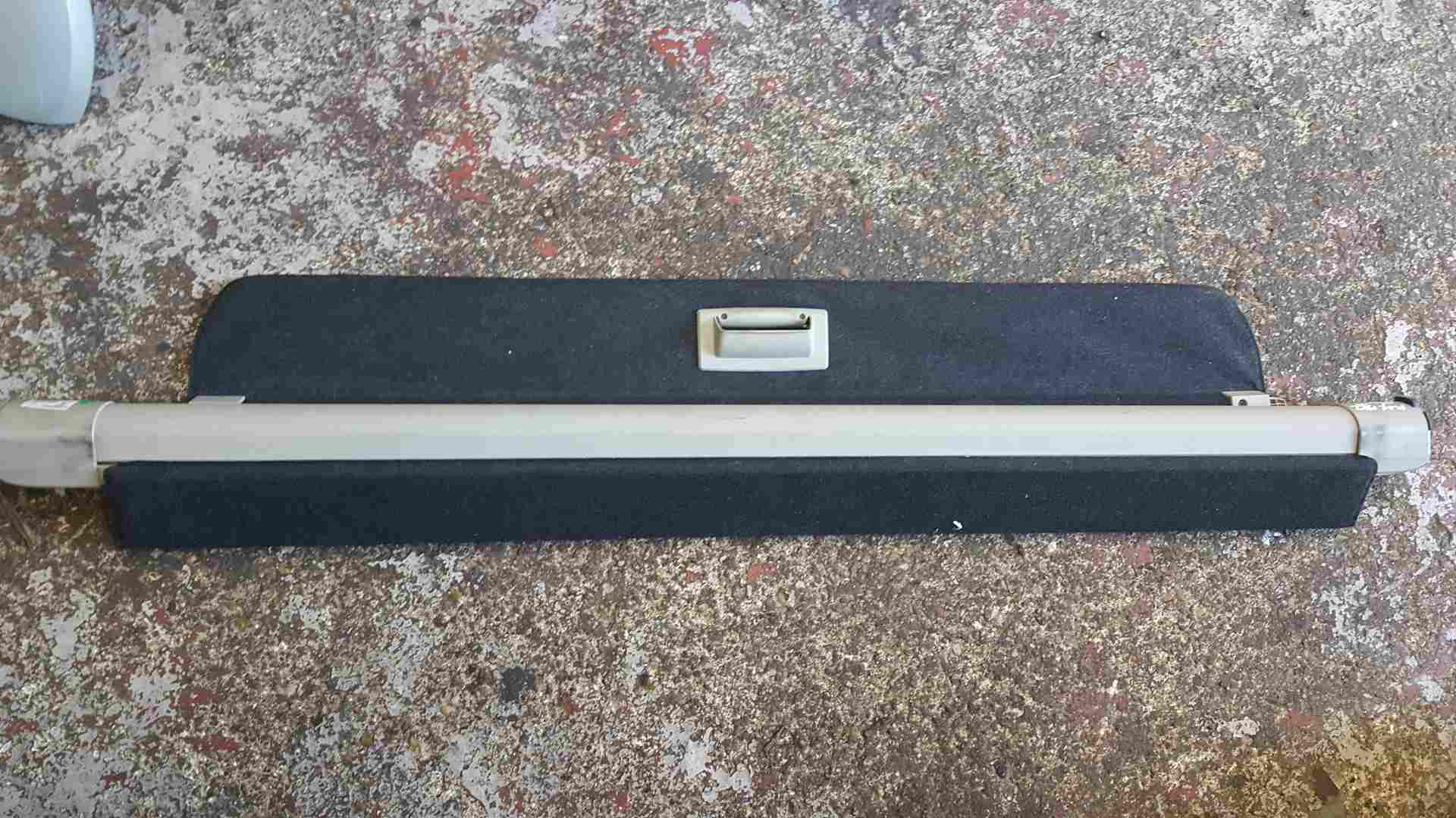 Thumb 4 Renault Megane Estate 2002-2008 Rear Parcel Shelf Roller Blind Beige Black