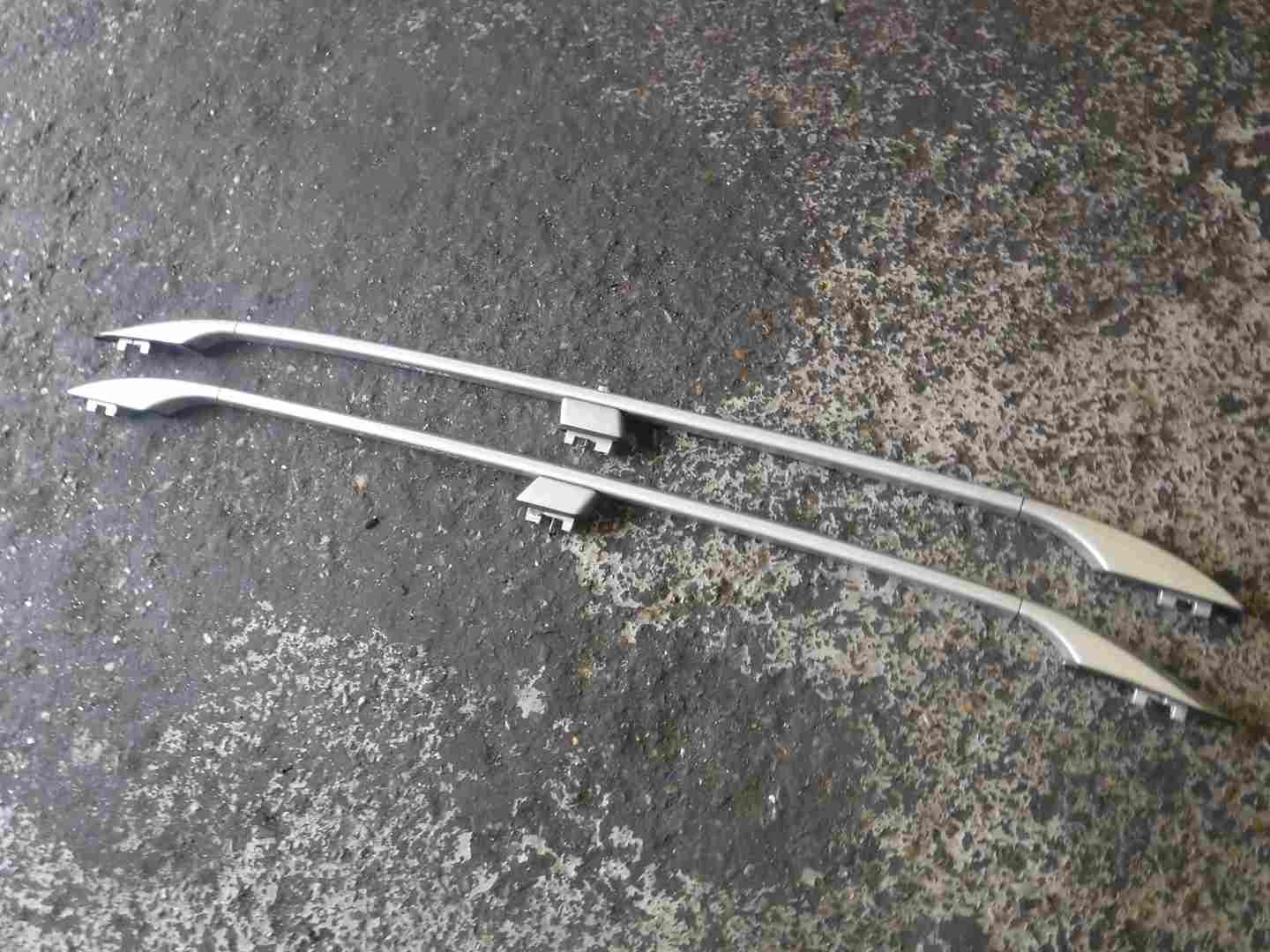 Renault Megane Estate 2002-2008 Roof Rack Bars Silver