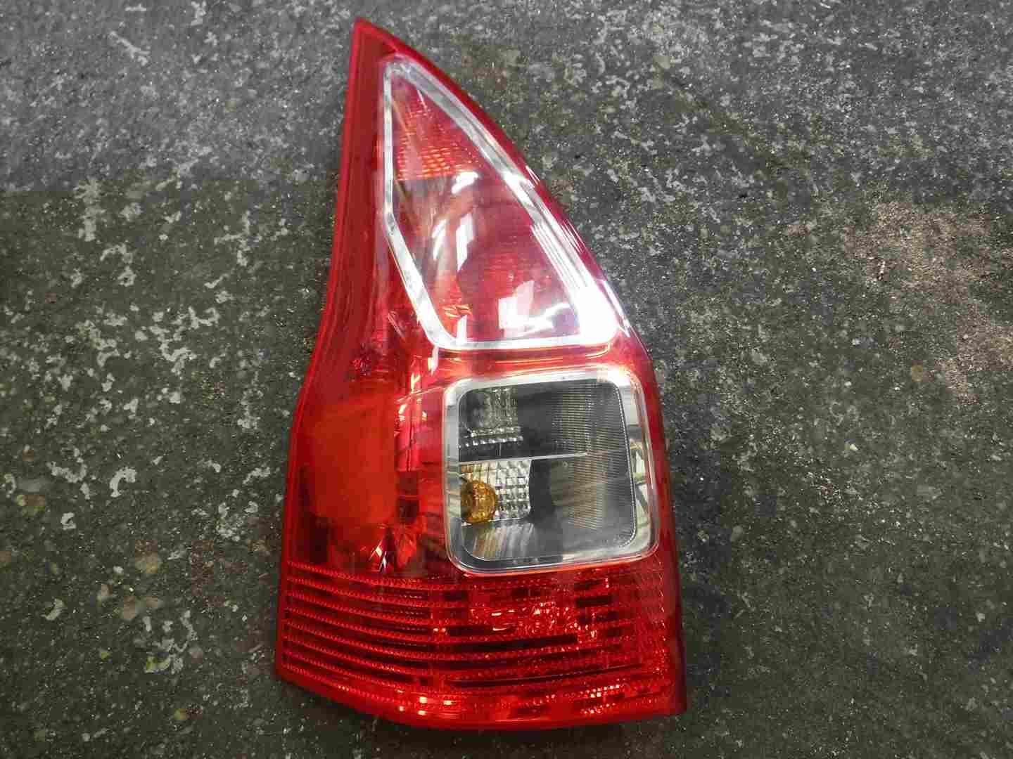 Renault Megane Estate 2006-2008 Passenger NSR Rear Light 8200417349