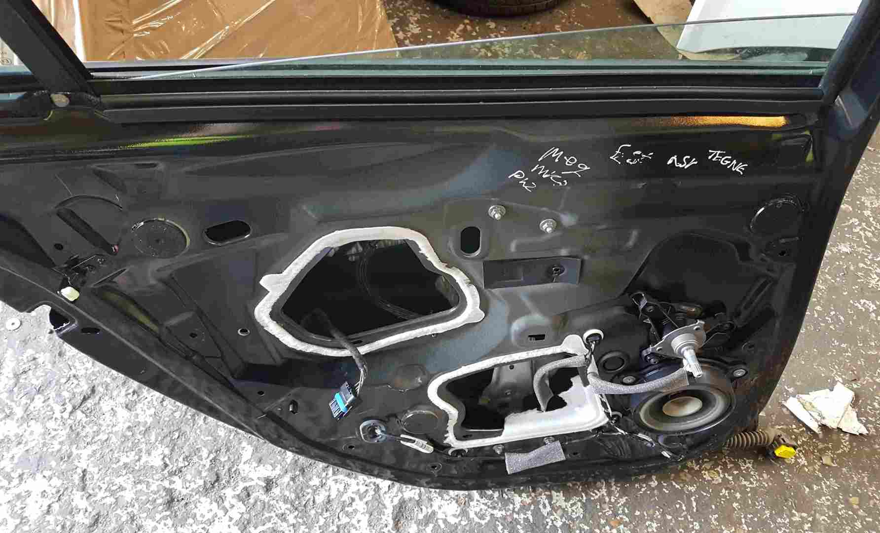 Renault Megane Estate MK3 2008-2014 Passenger NSR Rear Door Black TEGNE