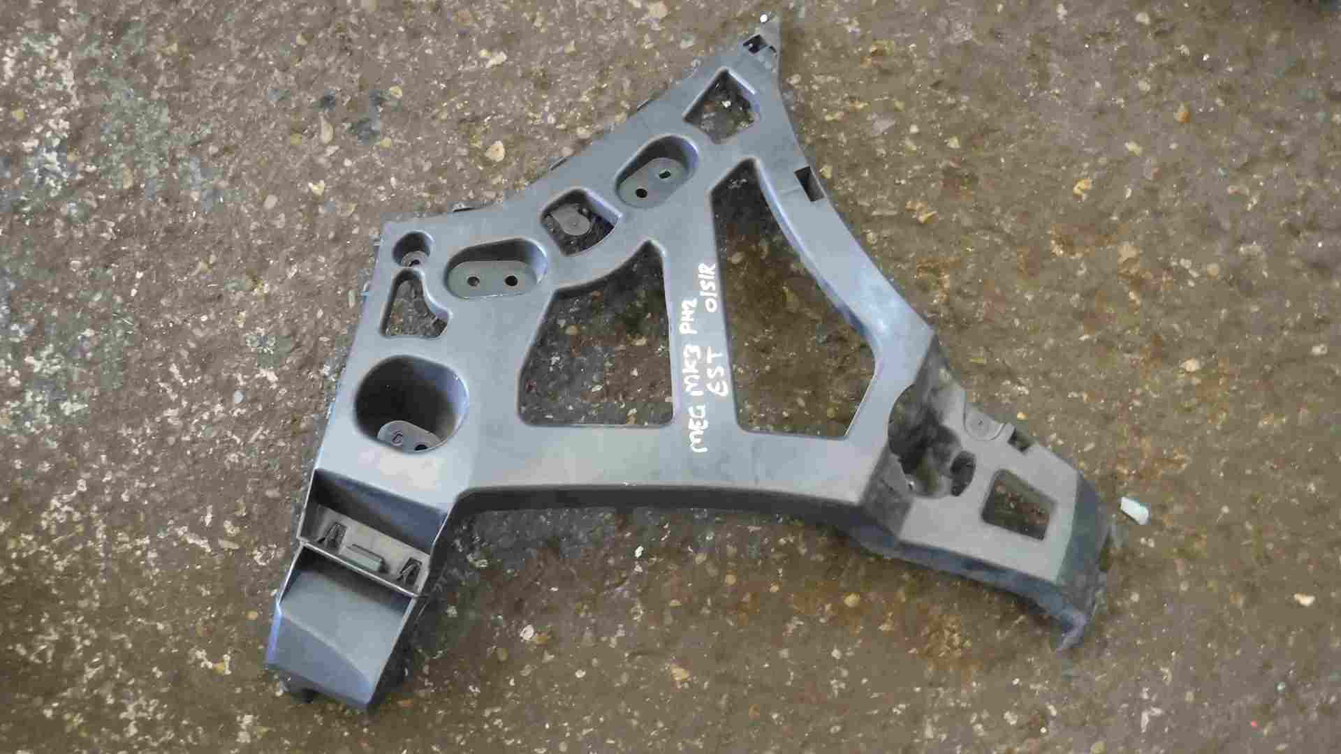 Renault Megane Estate MK3 2012-2014 Drivers OSR Rear Bumper Bracket Support