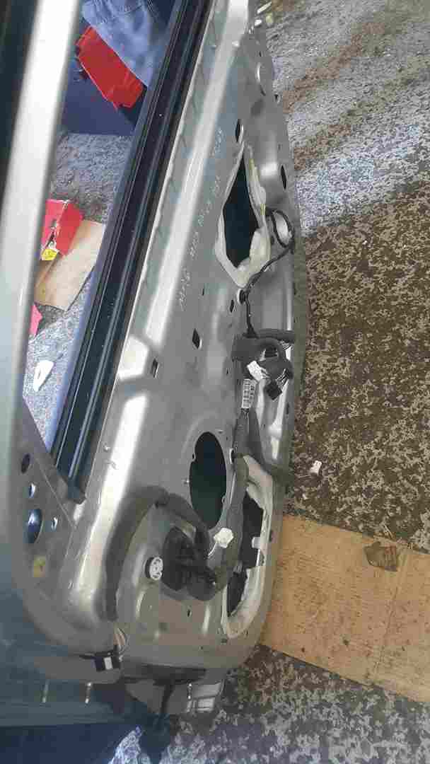 Thumb 2 Renault Megane Hatchback MK3 2008-2014 Drivers OSF Front Door Silver TED69
