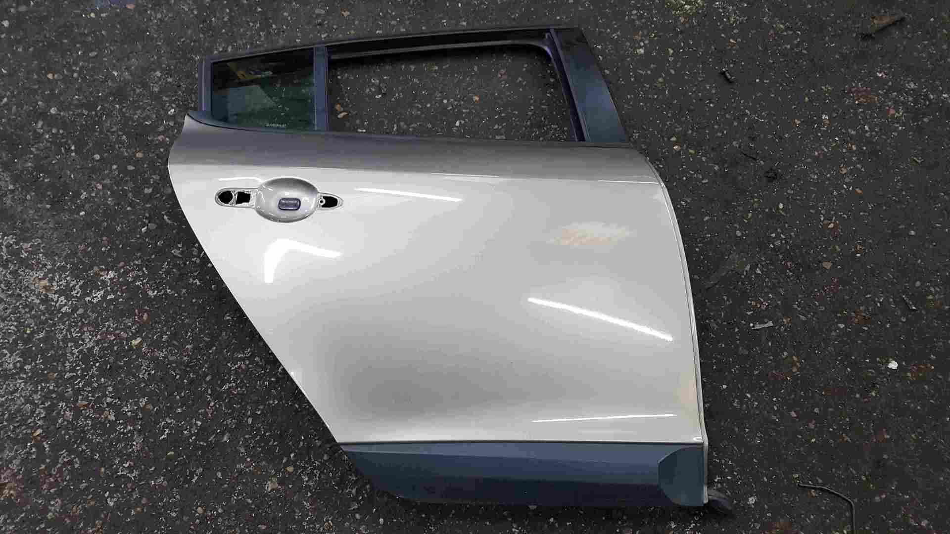 Renault Megane Hatchback MK3 2008-2014 Drivers OSR Rear Door Beige Grey TEHNK
