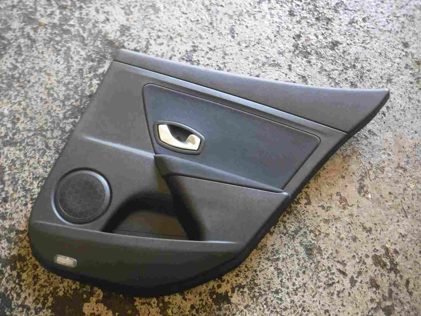 Renault Megane Hatchback MK3 2008-2014 Drivers OSR Rear Door Card