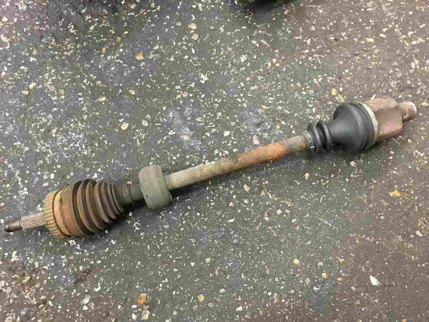 Renault Megane MK1 1995-1999 2.0 IDE Drivers OSF Front Driveshaft