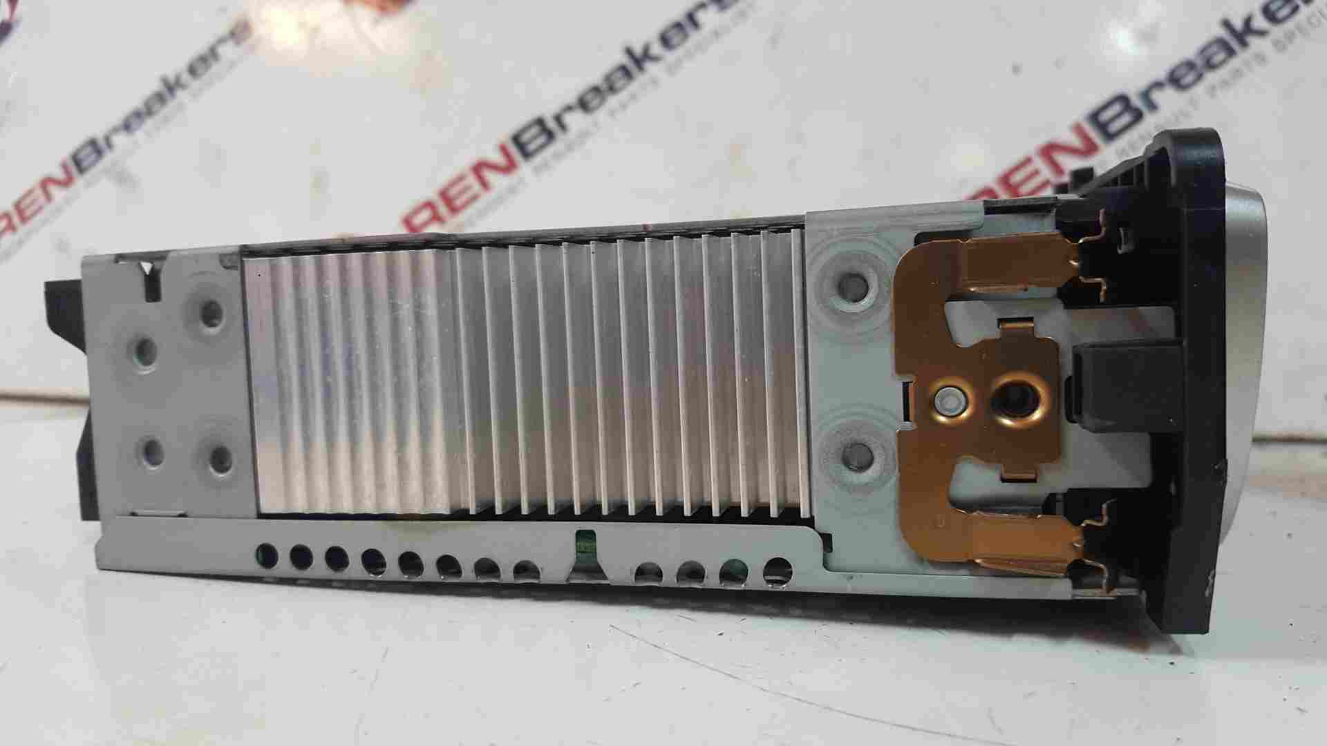 Thumb 4 Renault Megane MK3 2008-2010 Radio Cd Player Unit + Code 281150020R