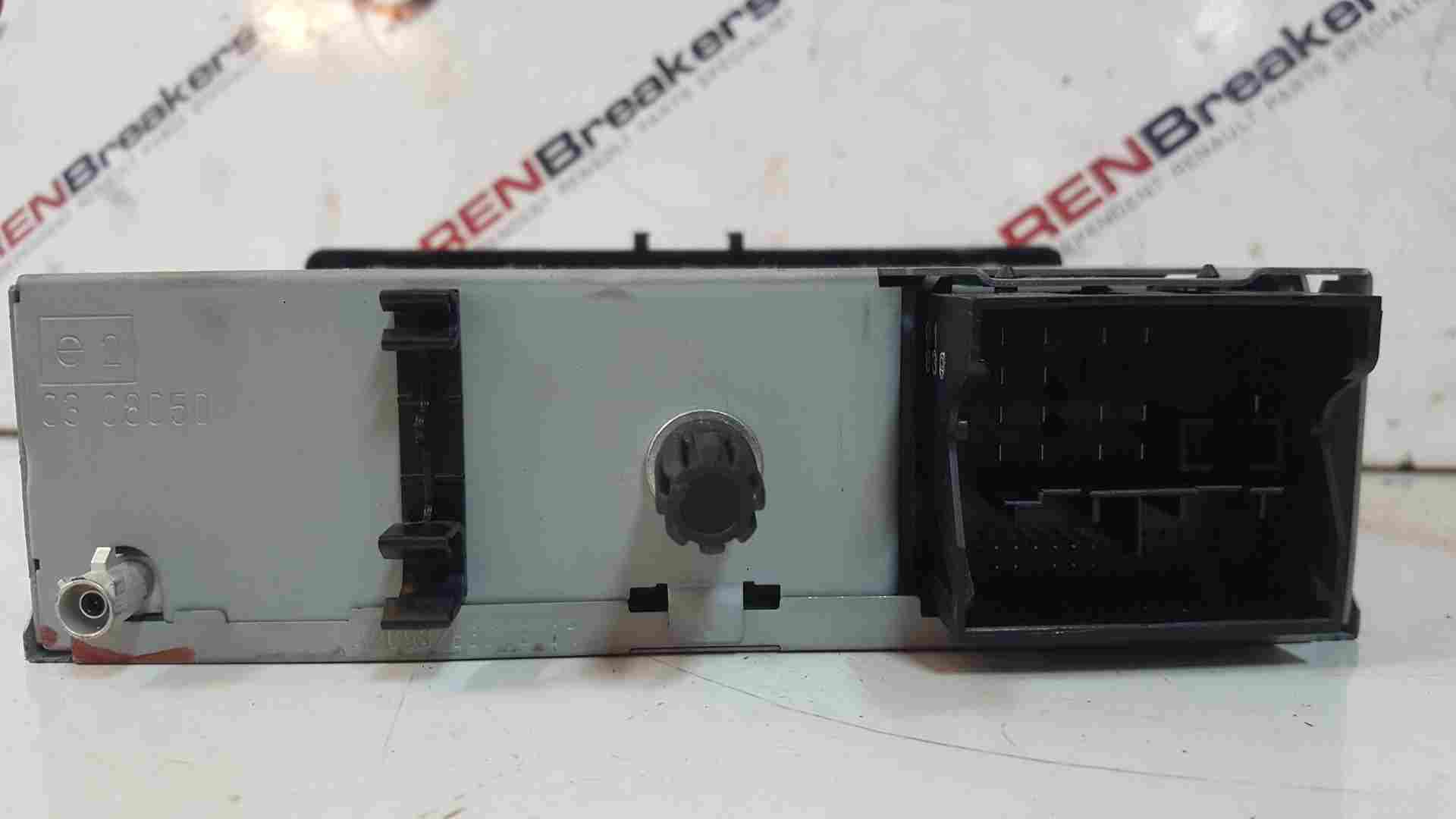 Thumb 5 Renault Megane MK3 2008-2010 Radio Cd Player Unit + Code 281150020R