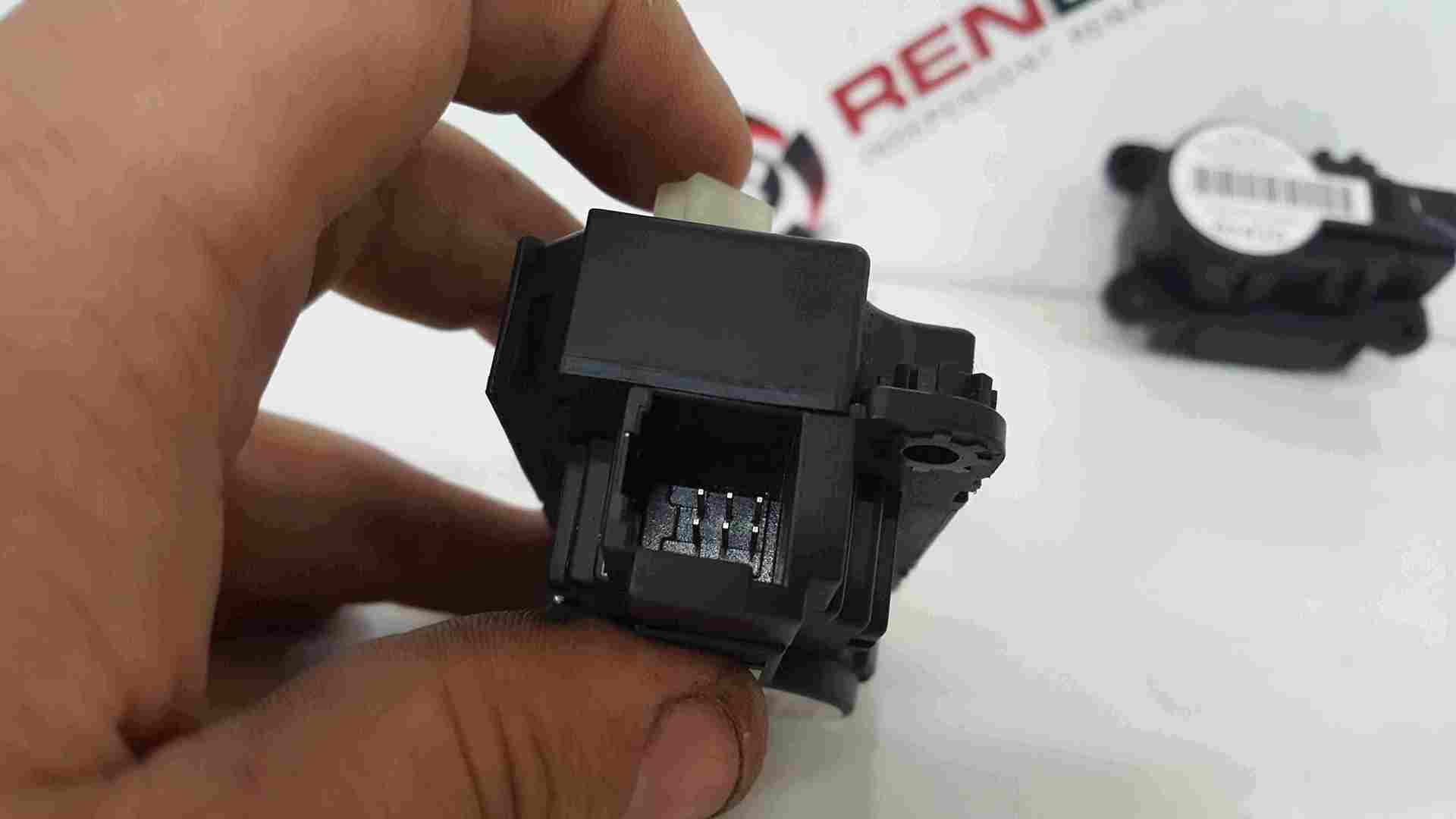 Thumb 2 Renault Megane MK3 2008-2012 Heater Control Actuator Flap Module N105212V