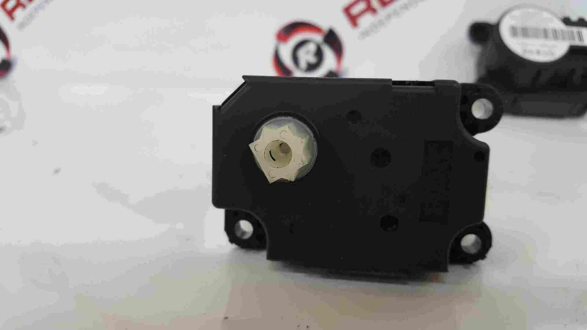 Thumb 4 Renault Megane MK3 2008-2012 Heater Control Actuator Flap Module N105212V