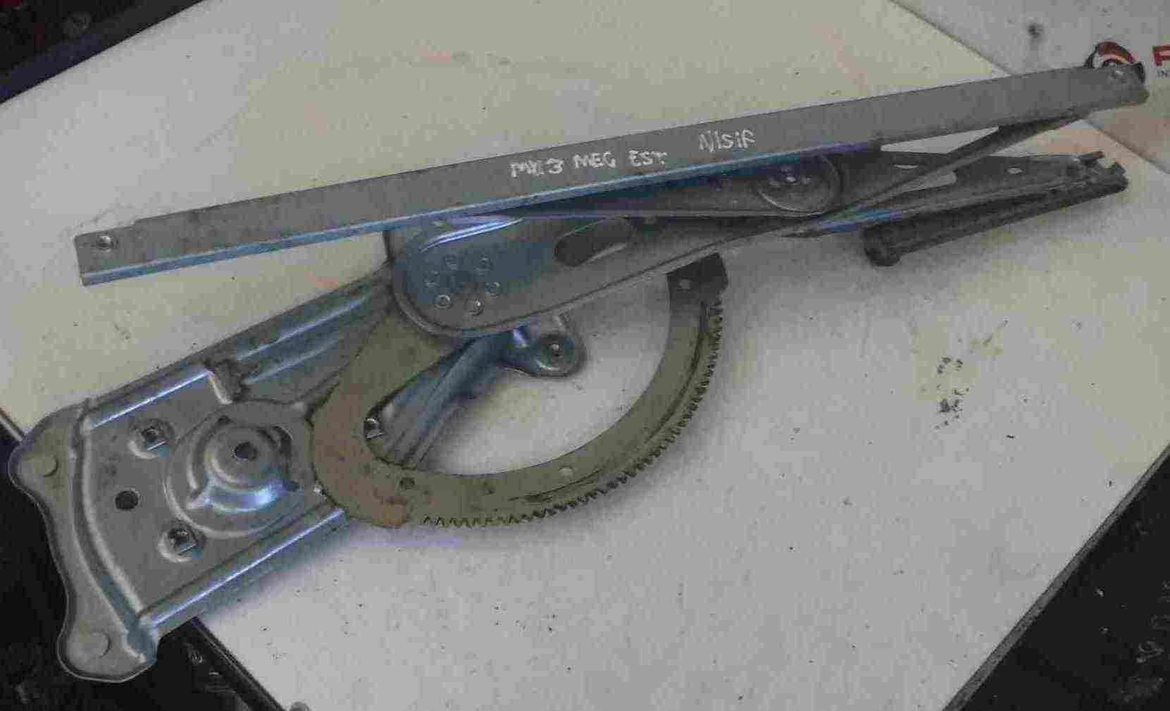 Renault Megane MK3 2008-2012 Passenger NSF Front Window Regulator 3dr 807210004R