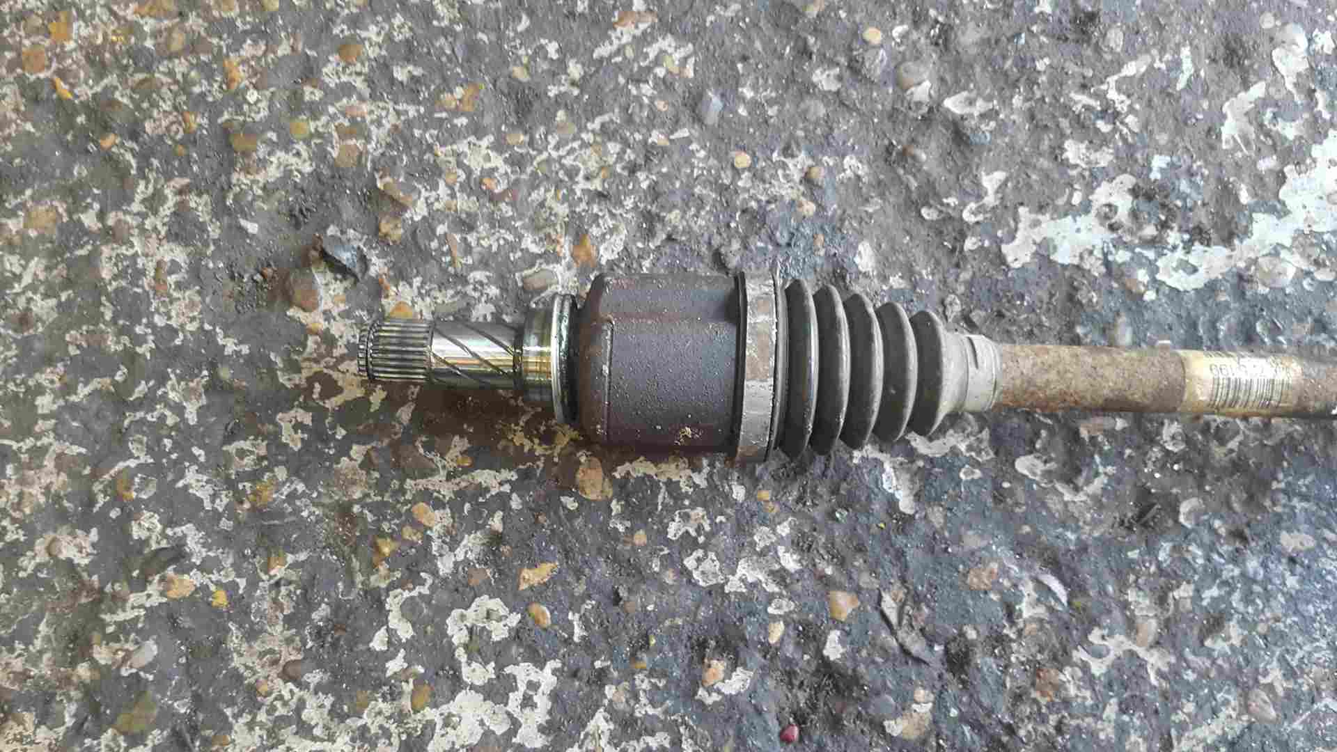 Thumb 4 Renault Megane MK3 2008-2014 1.6 Passenger NSF Front Driveshaft 8200725499