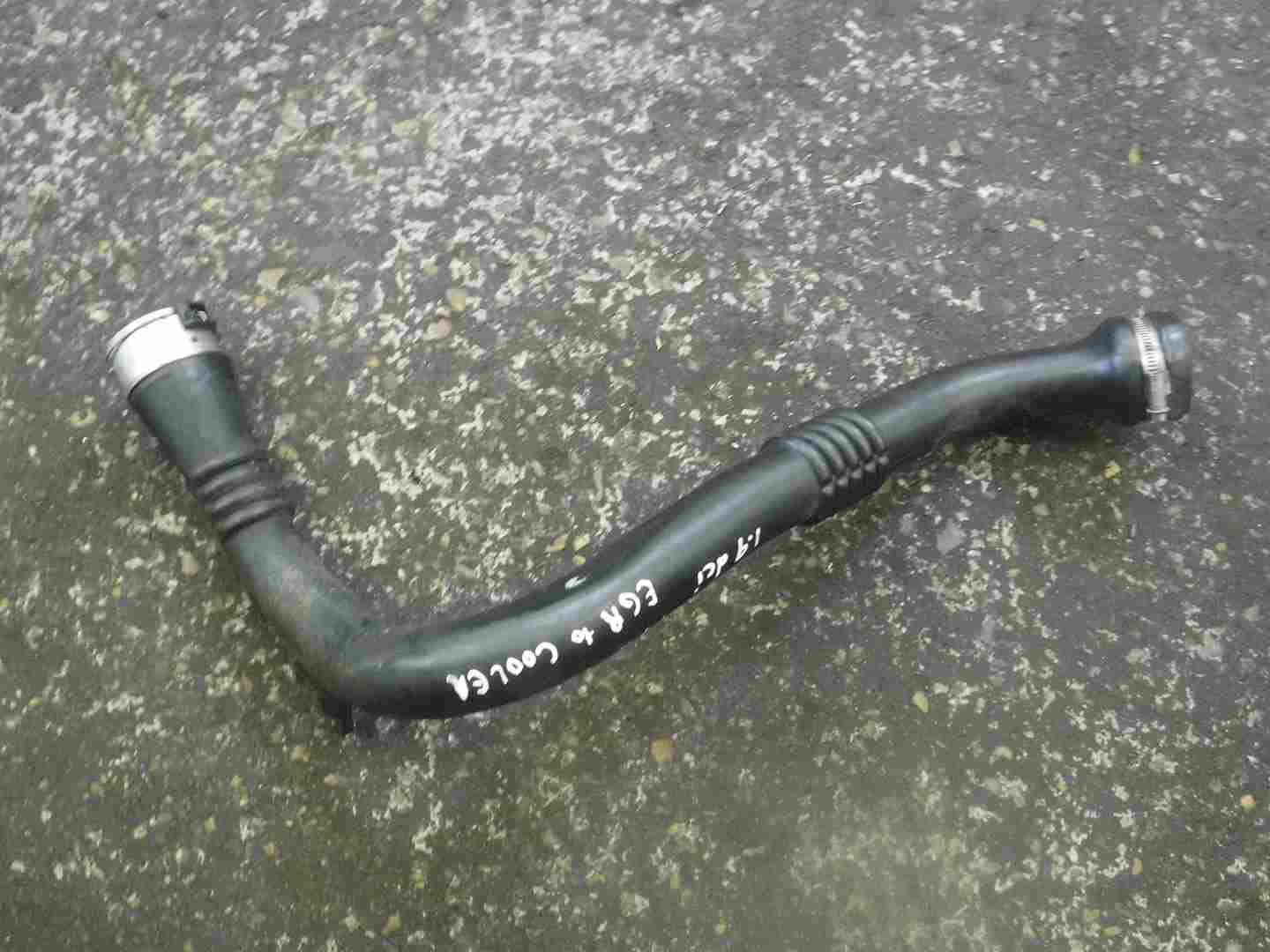 Renault Megane MK3 2008-2014 1.9 dCi EGR To Intercooler Pipe F9Q 870 8200804000