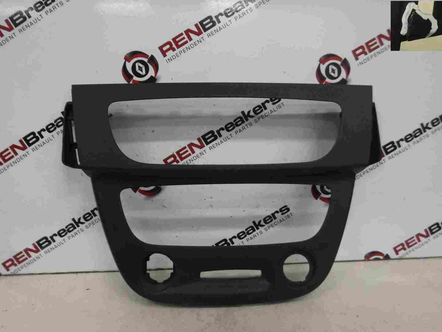 Renault Megane MK3 2008-2014 Cd Heater Centre Controls Surround Trim 682600003R