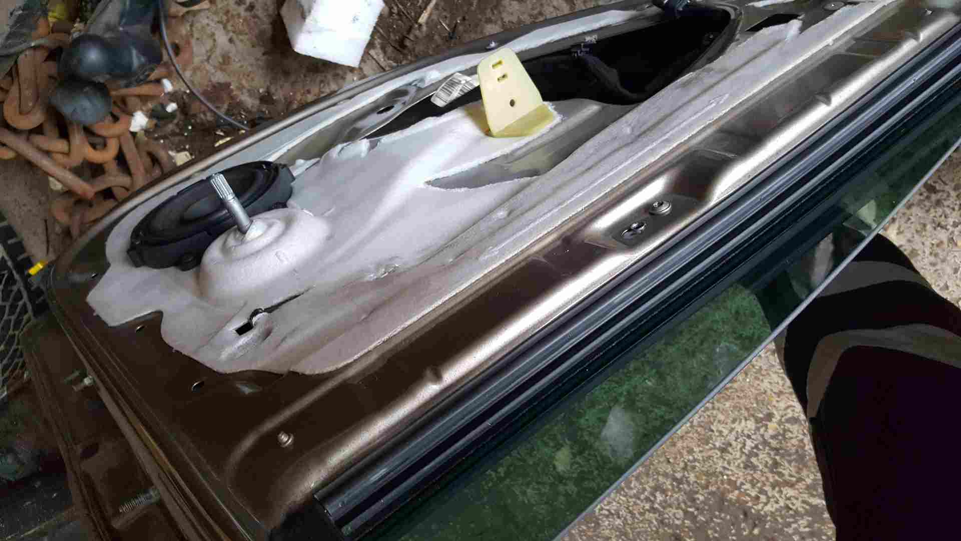 Thumb 2 Renault Clio MK3 2005-2012 Passenger NSR Rear Door Tehnk