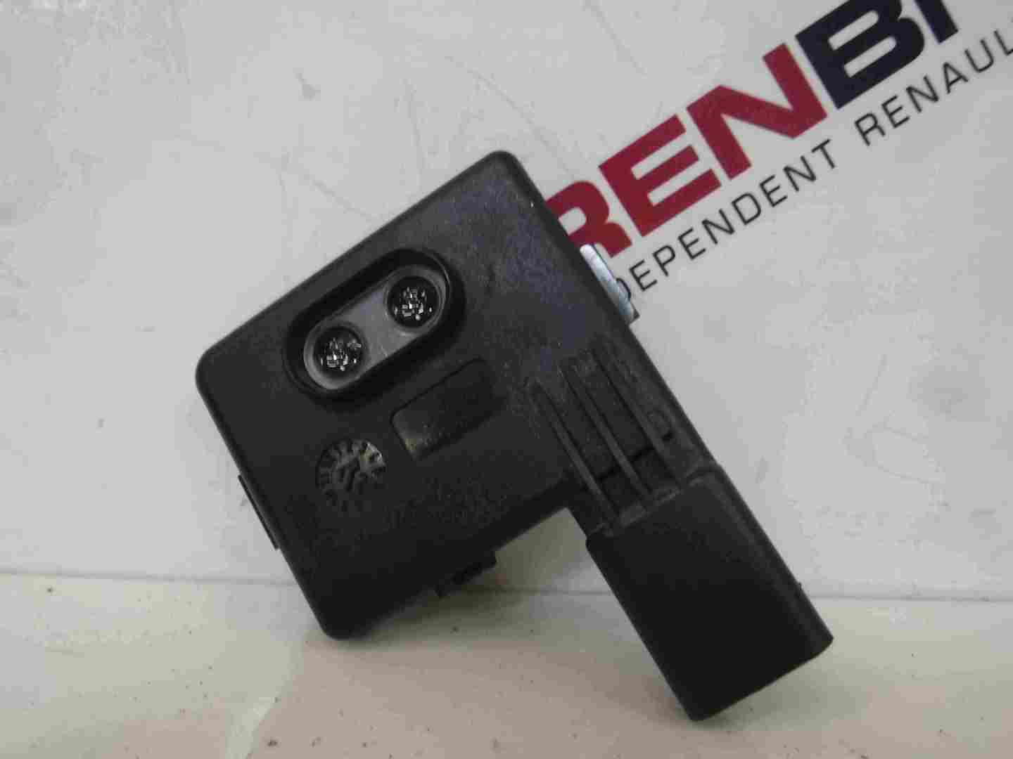 Renault Megane MK3 2008-2014 Drivers OSF Front Door Handle Keyless Entry