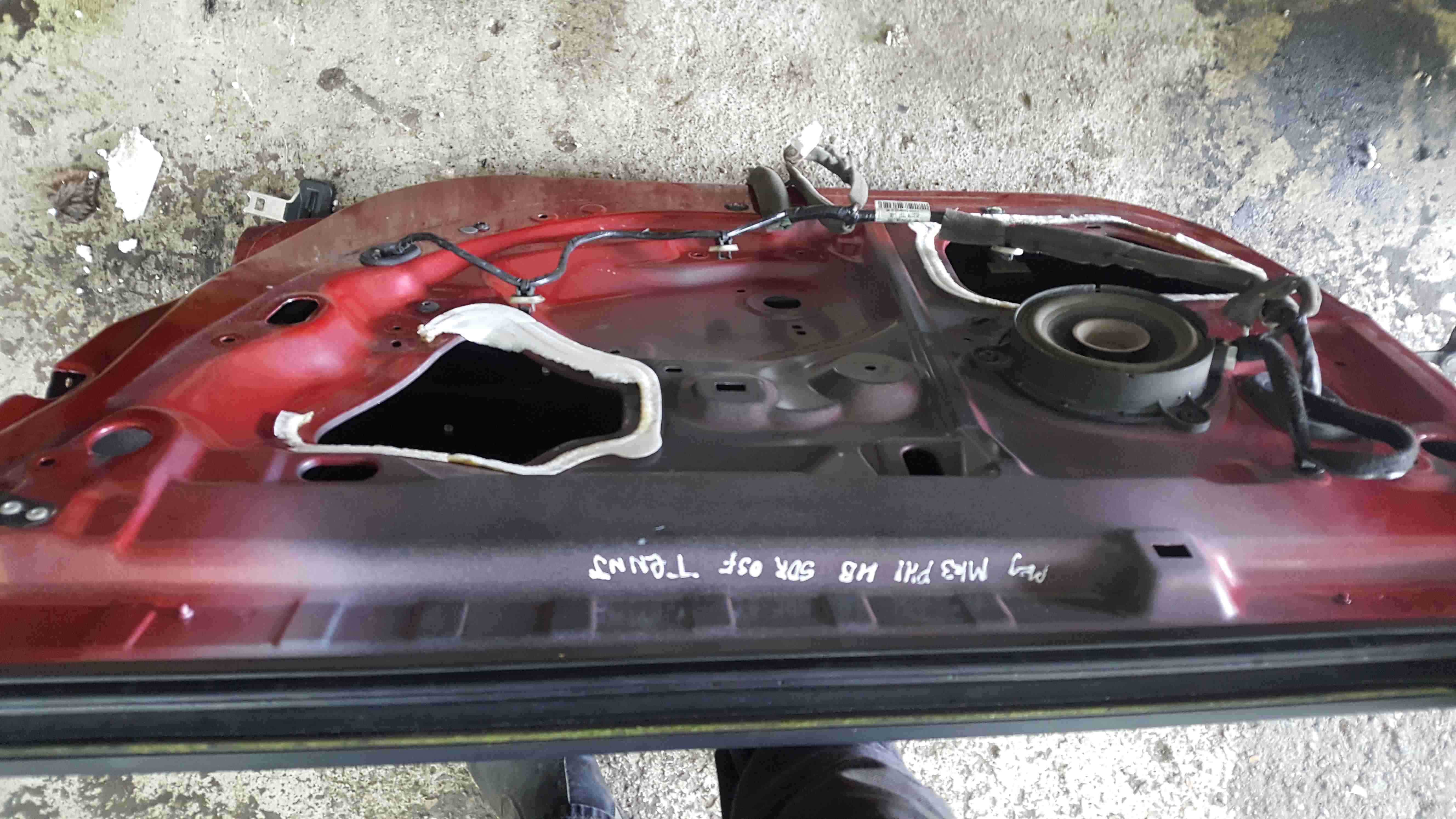 Renault Megane MK3 2008-2014 Drivers OSF Front Door Red TENNJ 5dr
