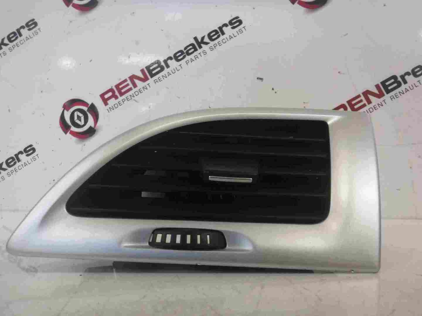 Renault Megane MK3 2008-2014 Drivers OSF Front Heater Vent Silver CE00008