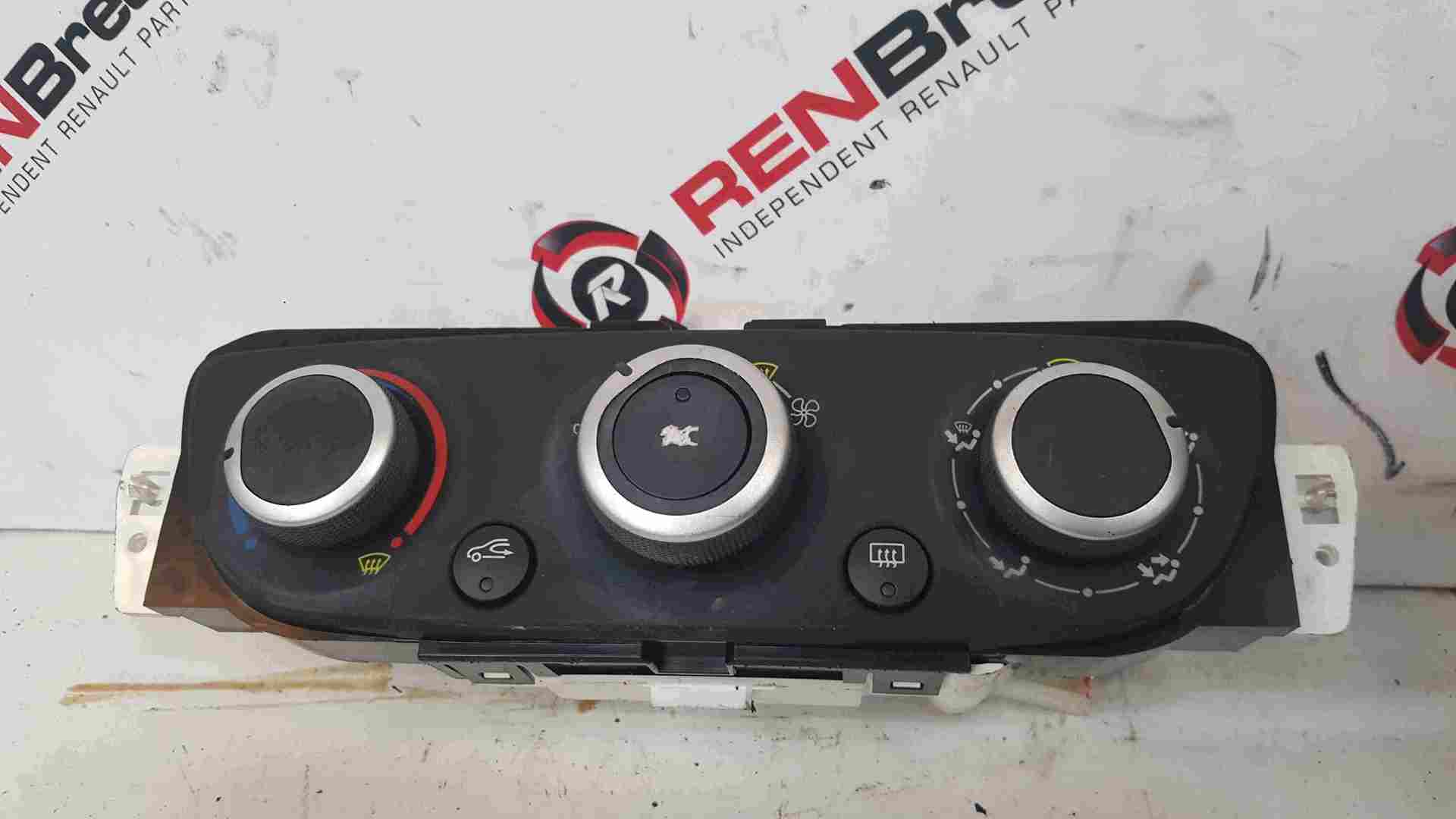 Renault Megane MK3 2008-2014 Heater Control Panel