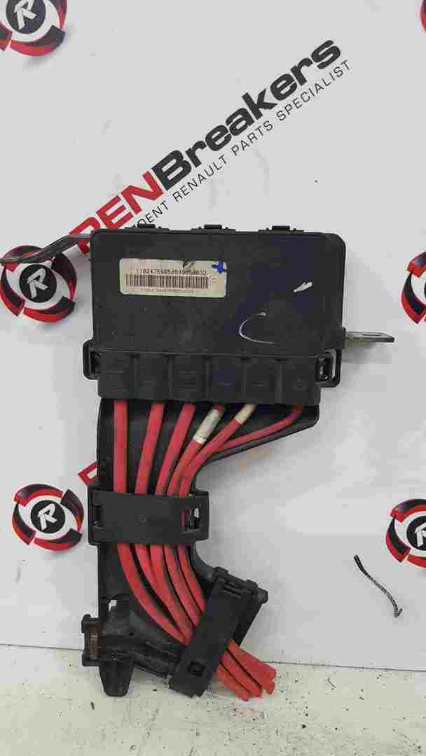 Thumb 2 Renault Megane MK3 2008-2014 Lead Wire Terminal Fuse Connector Box 243170003R