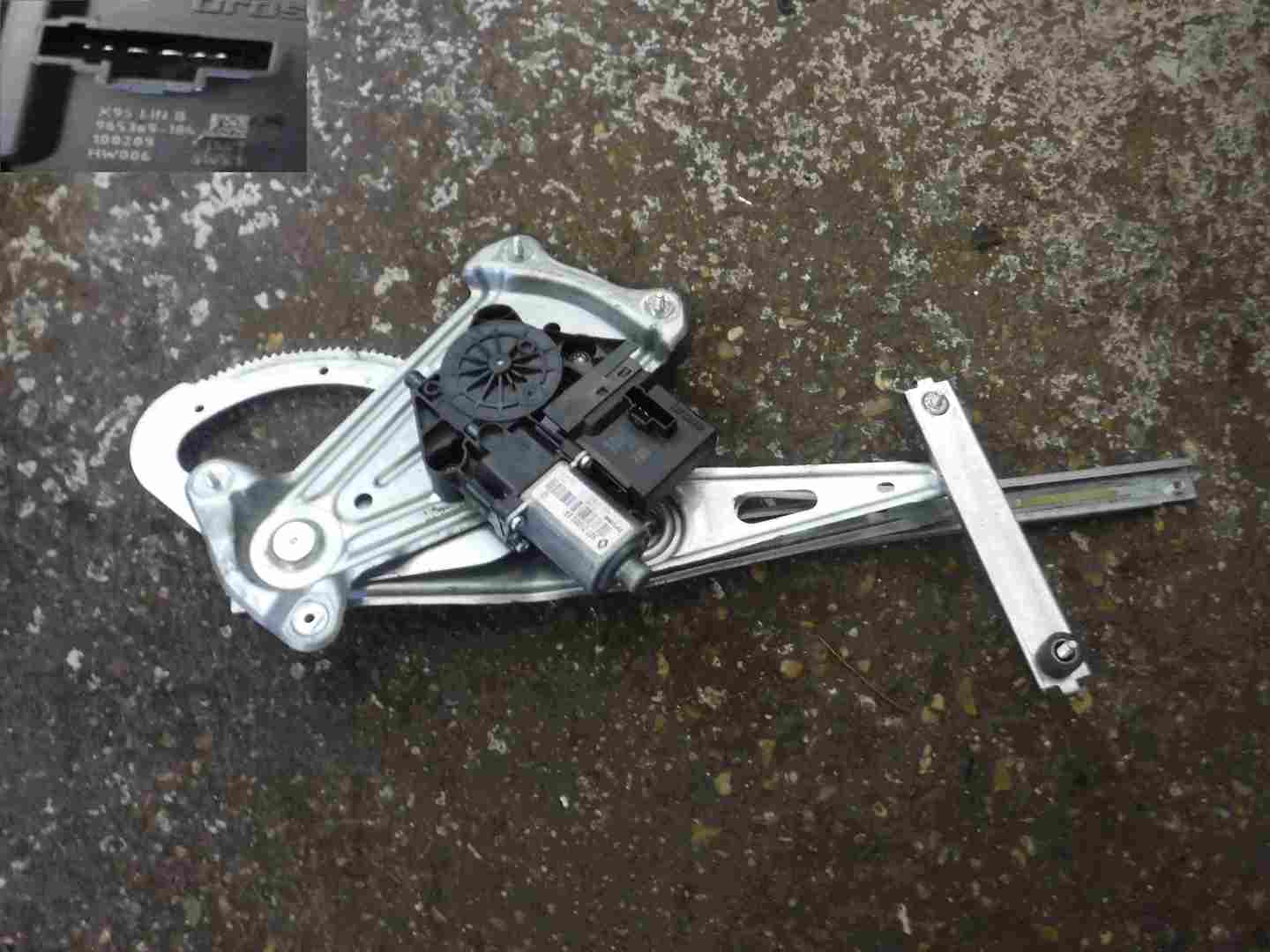 Renault Megane MK3 2008-2014 Passenger NSF Front Window Motor + Regulator 5dr