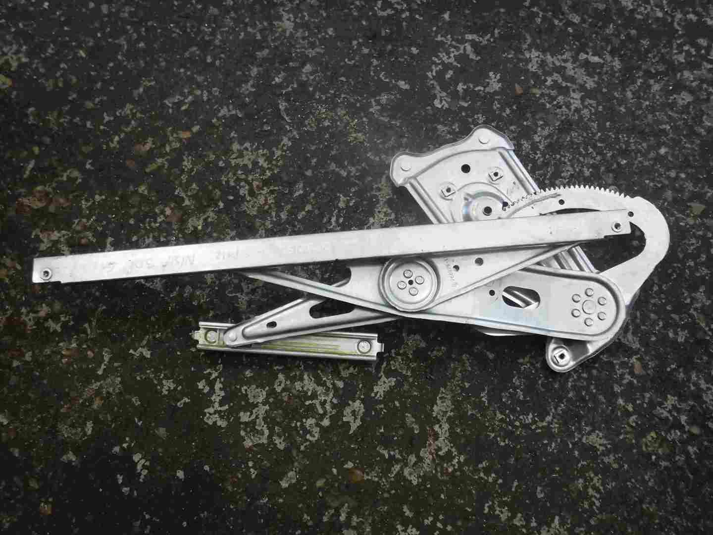 Renault Megane MK3 2008-2014 Passenger NSF Front Window Regulator 5dr 807210014r